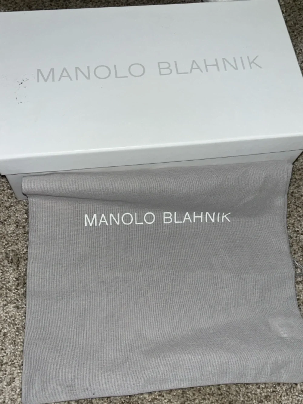 Manolo Blahnik Hangisi 90 Satin Pump with Blue Crystal Buckle 35.5 - Picture 15 of 15